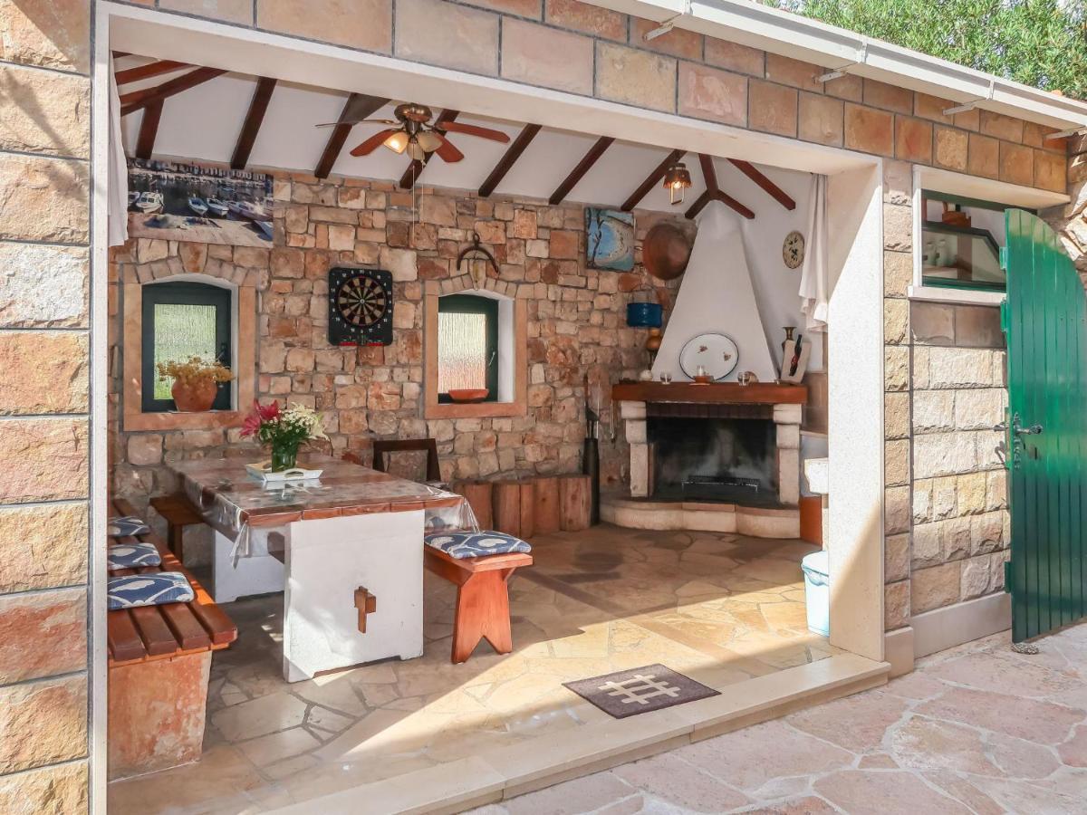 Holiday Home Ana - Brc102 By Interhome Supetar Exterior photo